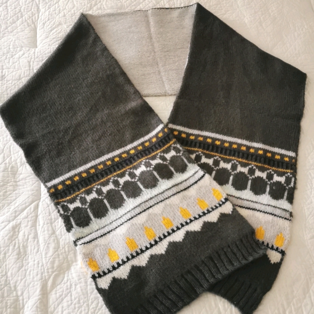 Brand new Sandro ovetsize reversible wool scarf